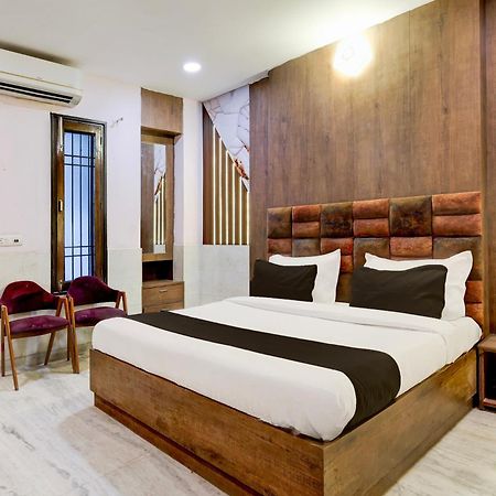 Super Hotel O Alipur Narela Exterior photo